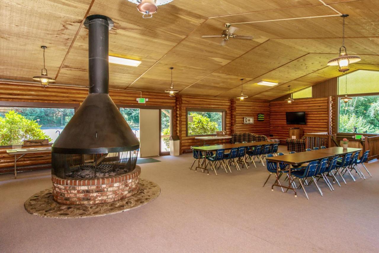 Chehalis Camping Resort Cottage 1 Onalaska Экстерьер фото